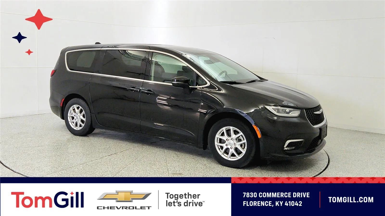 Used 2023 Chrysler Pacifica Touring-L FWD image 1