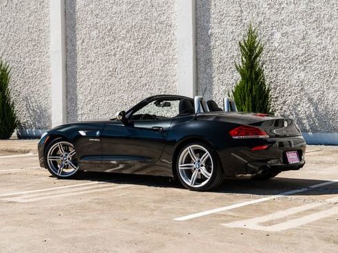Used 2012 BMW Z4 sDrive35is image 19