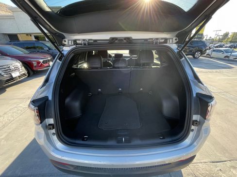 Used 2025 Jeep Compass Limited image 33