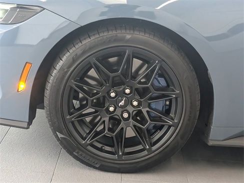Used 2025 Ford Mustang GT w/ GT Performance Package image 4
