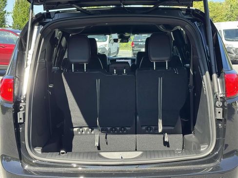 New 2026 Chrysler Voyager LX FWD image 30