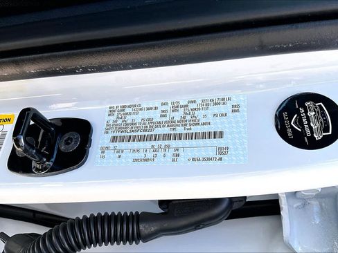 Certified 2025 Ford F150 Lariat w/ Equipment Group 501A Mid AWD/4WD image 34