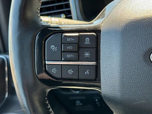 Used 2022 Ford F150 Lightning Platinum AWD/4WD image 35