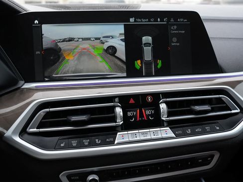 Used 2022 BMW X5 xDrive40i w/ Premium Package image 14