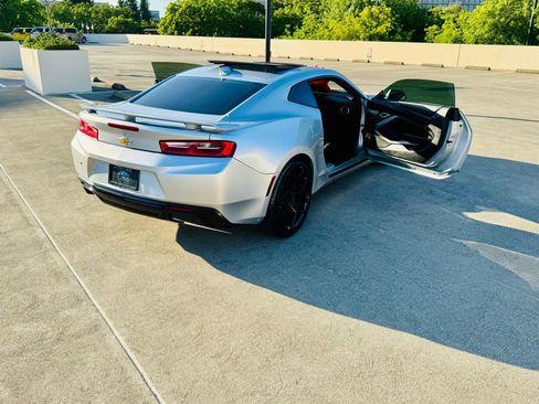 Used 2017 Chevrolet Camaro SS image 45