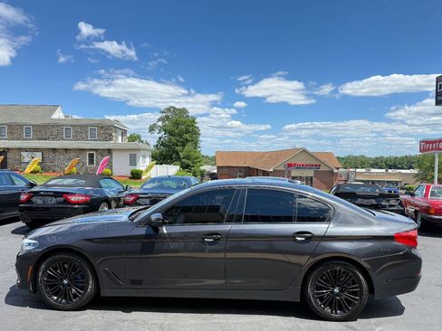 Used 2017 BMW 530i xDrive w/ Premium Package AWD/4WD image 4