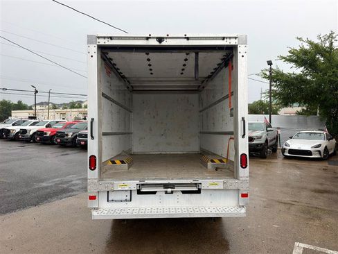Used 2024 Chevrolet Express 3500 w/ Power Convenience Package RWD image 4