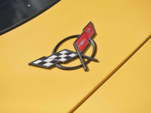 Used 2003 Chevrolet Corvette Coupe w/ Preferred Equipment Group image 11