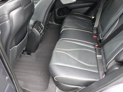 Used 2019 Acura RDX FWD w/ Advance Package image 16