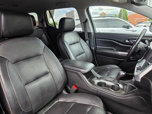 Used 2019 GMC Acadia SLT AWD/4WD image 17