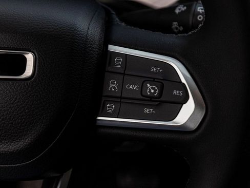 New 2026 Jeep Compass Limited image 22