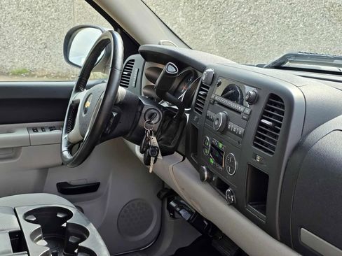 Used 2011 Chevrolet Silverado 1500 LT w/ All-Star Edition image 17