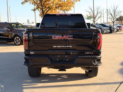 Used 2024 GMC Sierra 2500 AT4 w/ AT4 Premium Plus Package image 6