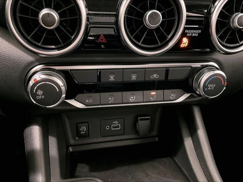 Used 2025 Nissan Sentra S image 25