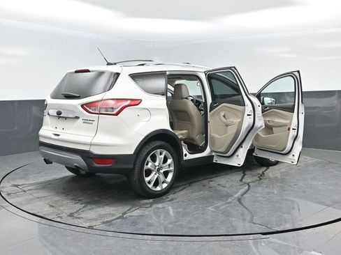 Used 2015 Ford Escape Titanium image 21