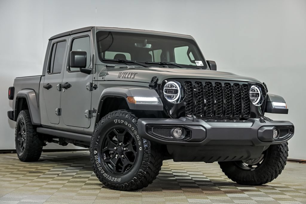 Used 2022 Jeep Gladiator Sport AWD/4WD image 1