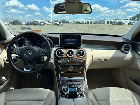 Used 2015 Mercedes-Benz C 300 4MATIC Sedan image 19