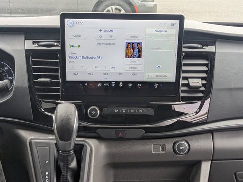 Used 2023 Ford Transit 350 XLT image 19