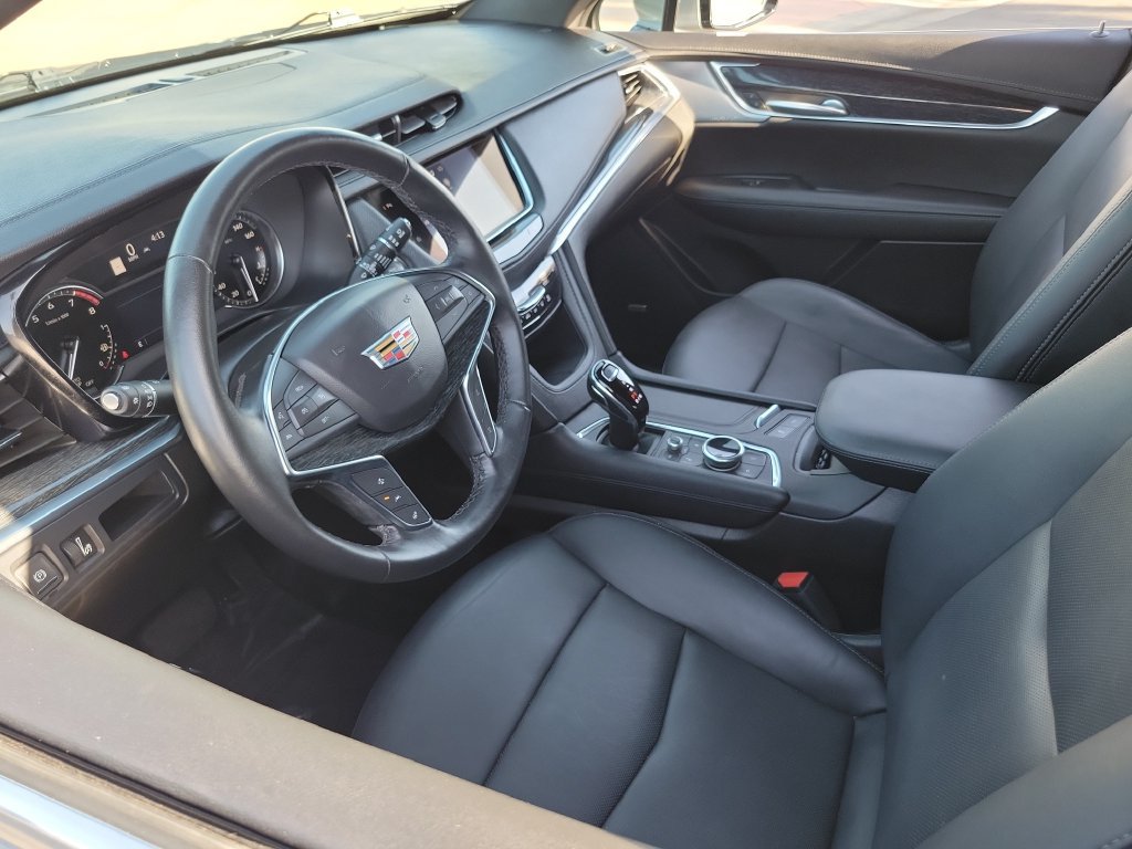 Used 2024 Cadillac XT5 Premium Luxury FWD image 3