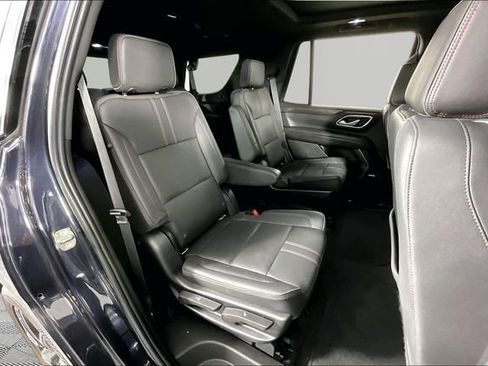 Used 2022 Chevrolet Tahoe RST w/ Luxury Package AWD/4WD image 24