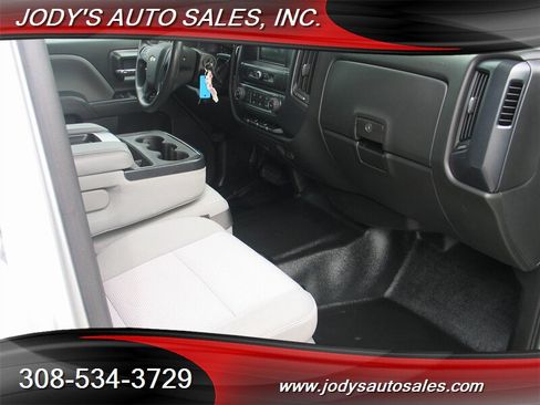 Used 2018 Chevrolet Silverado 1500 W/T w/ Trailering Package RWD image 19