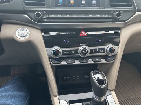 Used 2020 Hyundai Elantra Value Edition w/ Cargo Package (C1) image 16