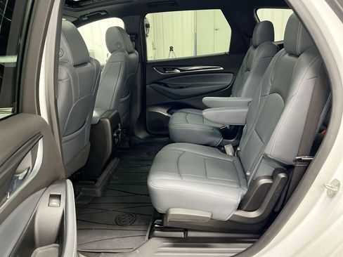 Used 2023 Buick Enclave Essence w/ Experience Buick Package FWD image 23