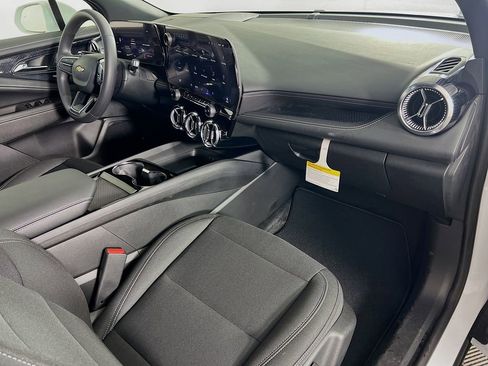 New 2026 Chevrolet Blazer EV LT image 27