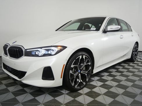 Used 2025 BMW 330i Sedan image 7