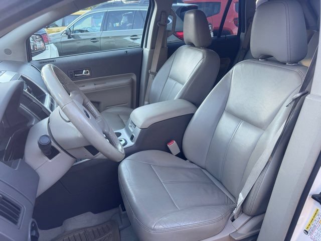 Used 2010 Ford Edge Limited AWD/4WD image 9