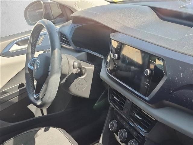 Used 2023 Volkswagen Taos SE FWD image 12