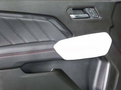 New 2025 GMC Canyon AT4 w/ AT4X Package image 6