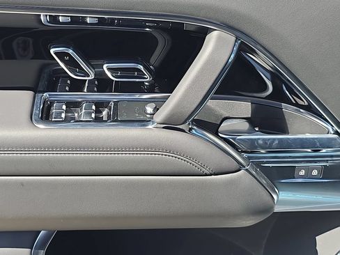 New 2026 Land Rover Range Rover SE AWD/4WD image 30