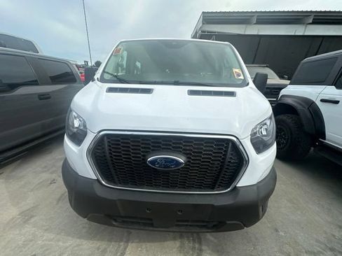 Certified 2025 Ford Transit 250 Low Roof w/ Exterior Upgrade Package RWD image 4