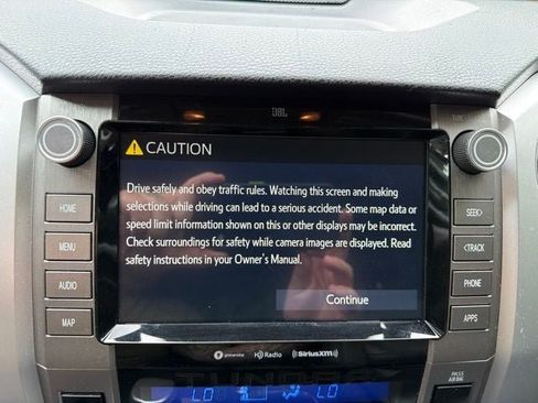 Used 2020 Toyota Tundra Limited w/ Limited Premium Package AWD/4WD image 12