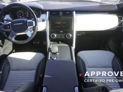 Used 2022 Land Rover Discovery S R-Dynamic image 9
