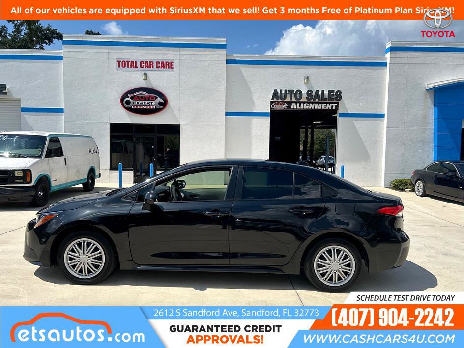 Used 2020 Toyota Corolla LE FWD image 3
