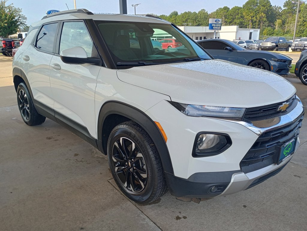 Certified 2023 Chevrolet TrailBlazer LT w/ Convenience Package FWD image 7