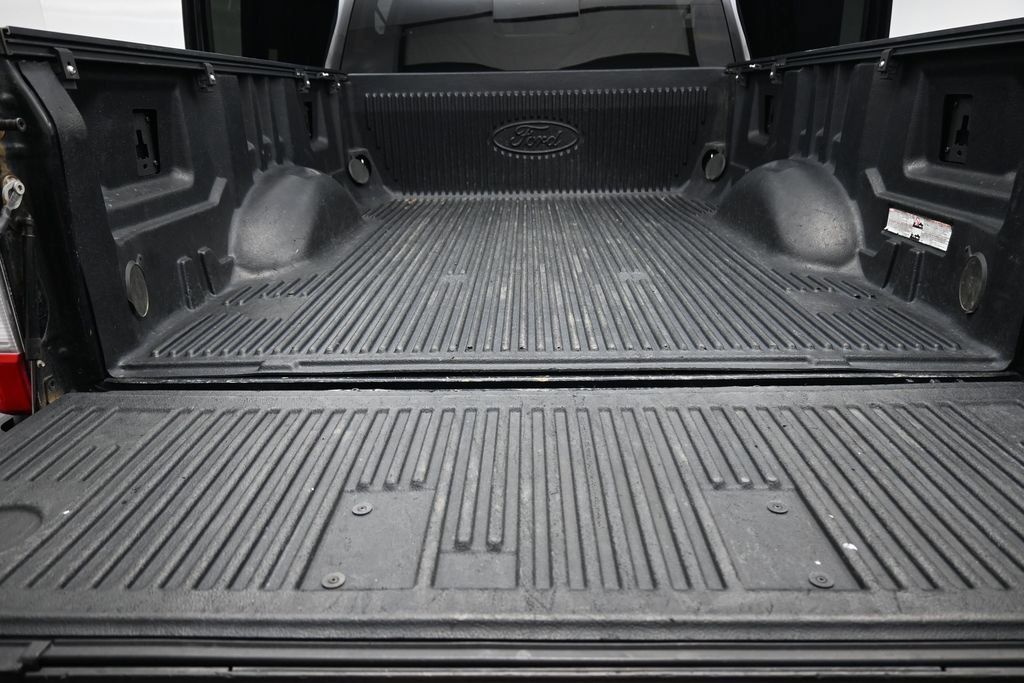 Used 2017 Ford F250 Lariat w/ Chrome Package AWD/4WD image 31