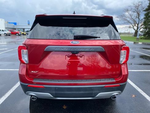 Used 2022 Ford Explorer XLT w/ Equipment Group 202A RWD image 6