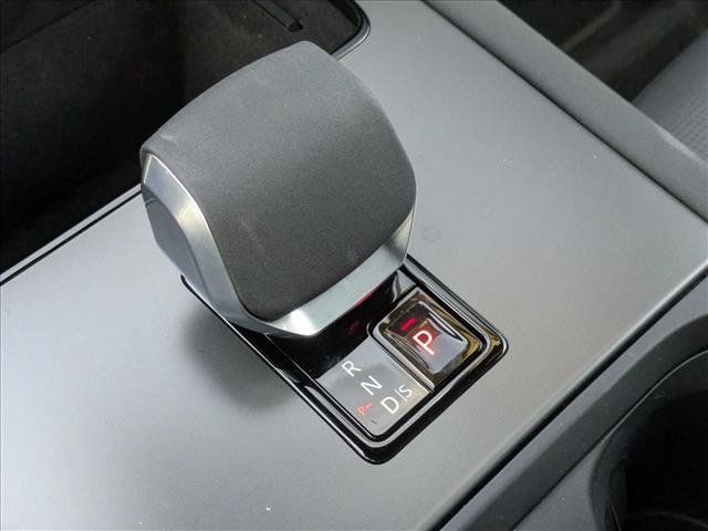 Certified 2026 Land Rover Discovery Sport Landmark AWD/4WD image 12