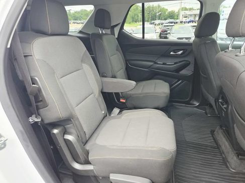 Used 2020 Chevrolet Traverse LT FWD image 13