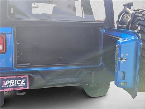 Used 2023 Jeep Wrangler Unlimited Sport AWD/4WD image 6