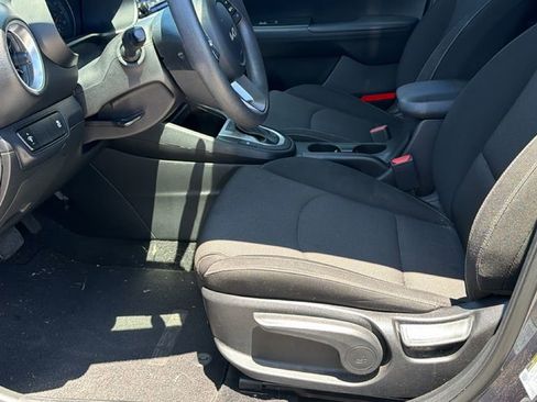 Used 2023 Kia Forte LXS FWD image 10