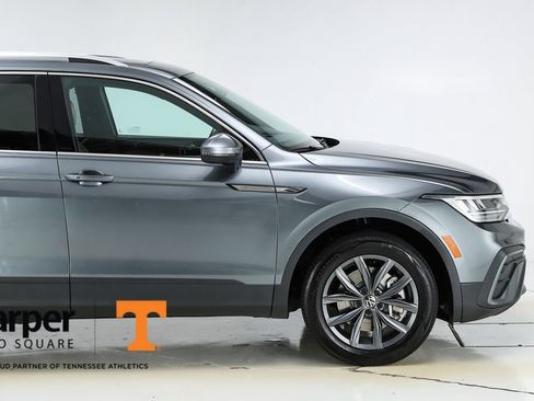 Used 2022 Volkswagen Tiguan SE w/ Panoramic Sunroof Package AWD/4WD image 50