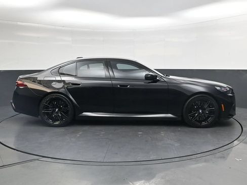 Used 2026 BMW M5 w/ Executive Package AWD/4WD image 3