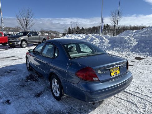 Used 2002 Ford Taurus SE image 8