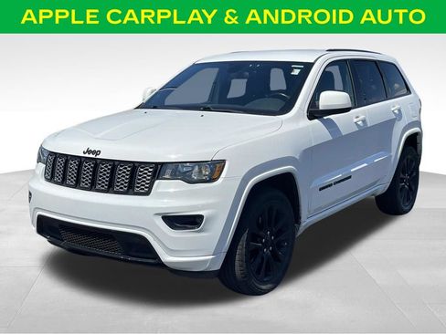 Used 2021 Jeep Grand Cherokee Laredo X AWD/4WD image 4