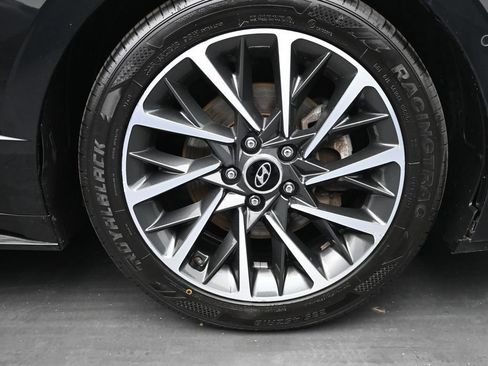 Used 2023 Hyundai Sonata Limited w/ Cargo Package FWD image 2