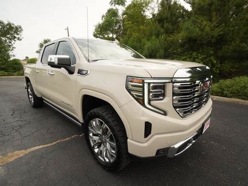 New 2026 GMC Sierra 1500 Denali w/ Denali Reserve Package AWD/4WD image 1